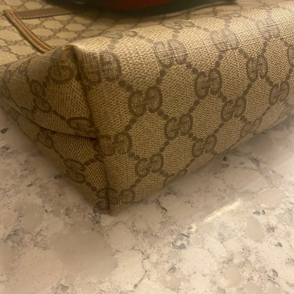 Gucci Purse - Picture 6 of 9